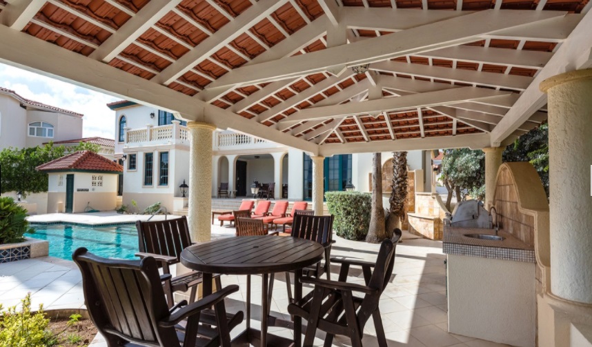 Villa Tierra del Sol Aruba Hostess