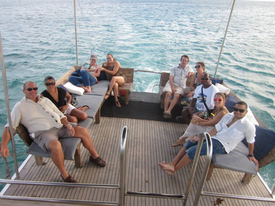 Private Snorkeling Cruise I Yacht Rental Aruba Hostess